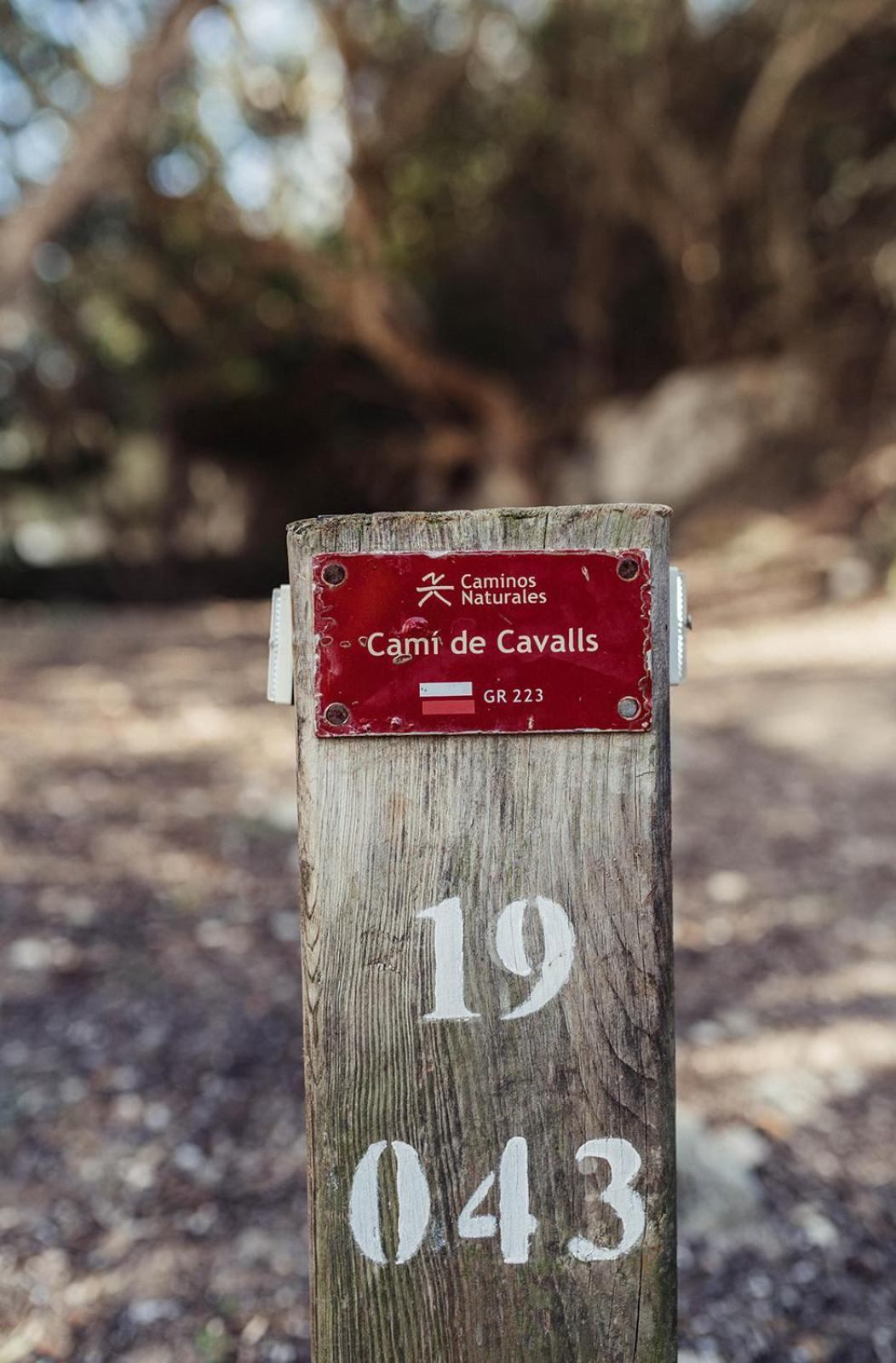 Hostal Xuroy Cala Alcaufar Bagian luar foto