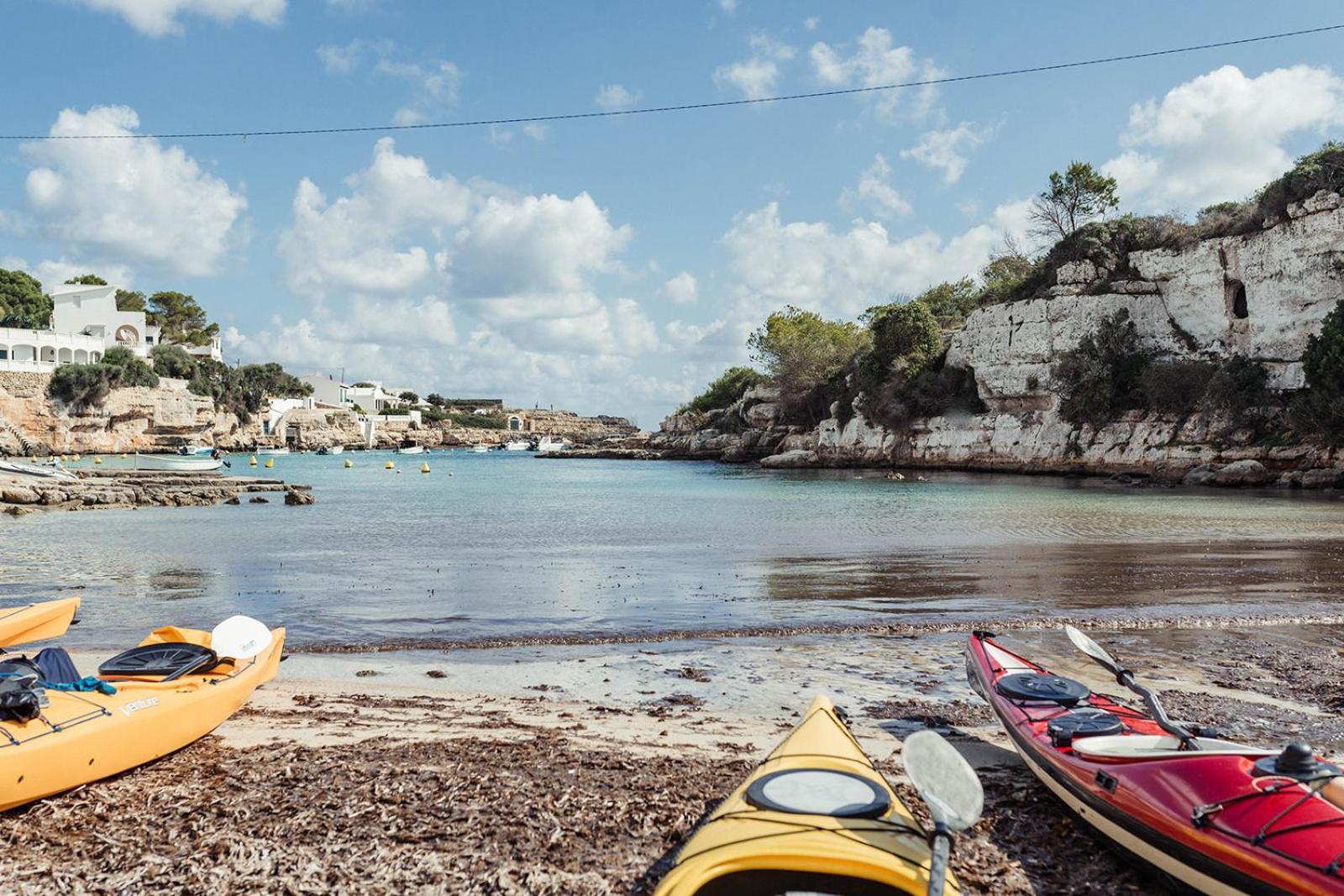 Hostal Xuroy Cala Alcaufar Bagian luar foto