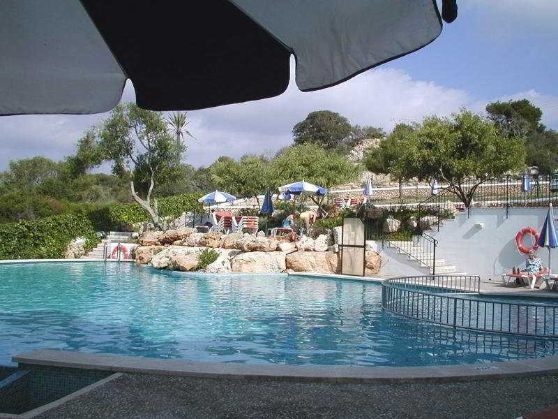 Hostal Xuroy Cala Alcaufar Bagian luar foto